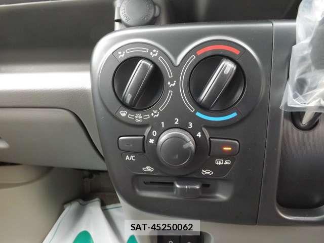 Suzuki EVERY 2024-02 4988408-10