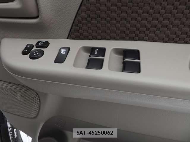 Suzuki EVERY 2024-02 4988408-15