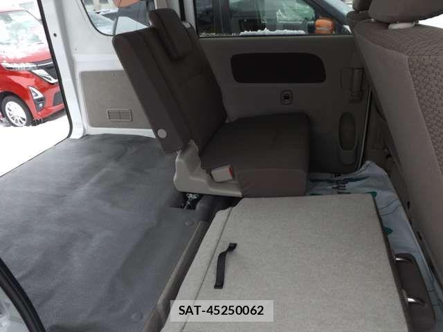 Suzuki EVERY 2024-02 4988408-19