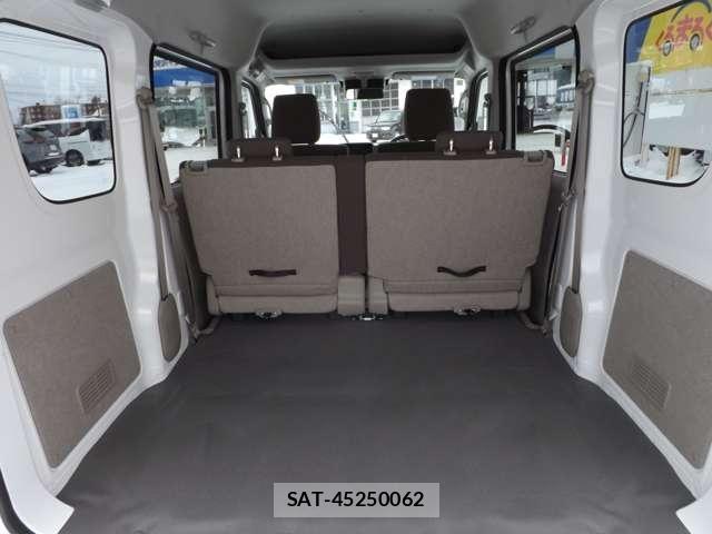 Suzuki EVERY 2024-02 4988408-21
