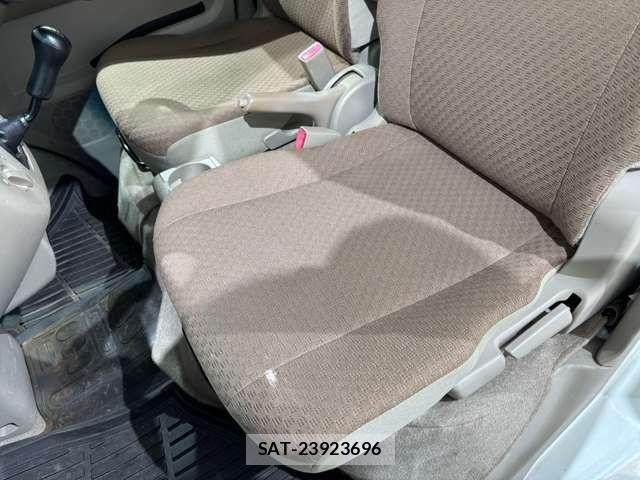 Suzuki EVERY 2014-12 6220086-13