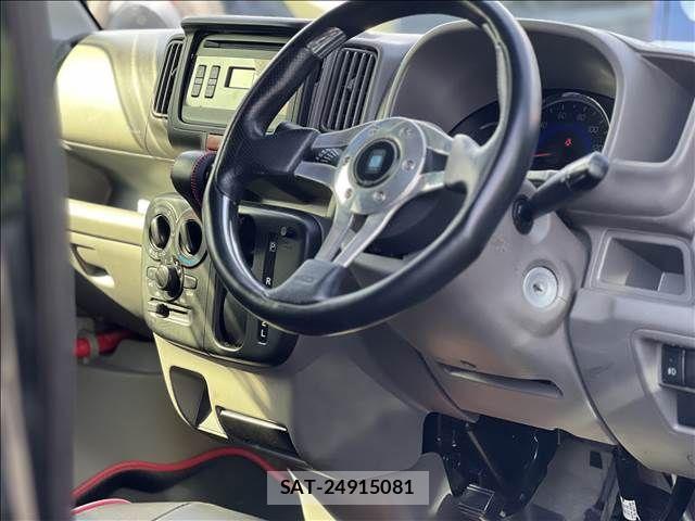 Suzuki EVERY 2018-04 6220076-11