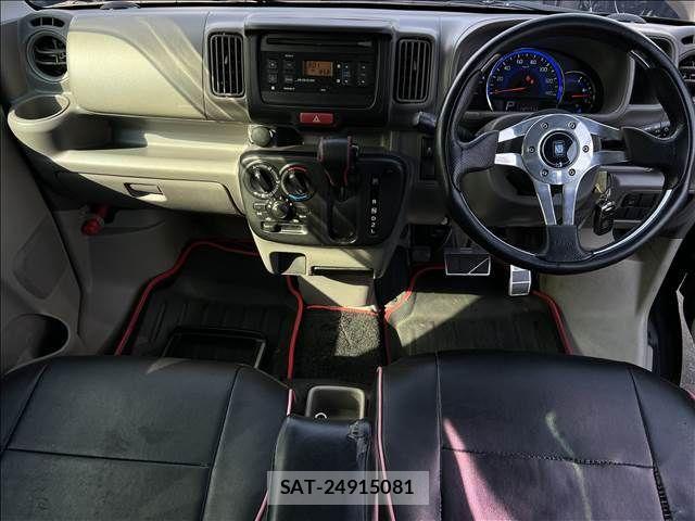 Suzuki EVERY 2018-04 6220076-6