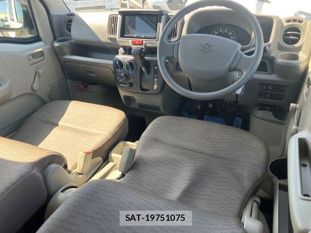Suzuki EVERY 2023-10 6277405-1