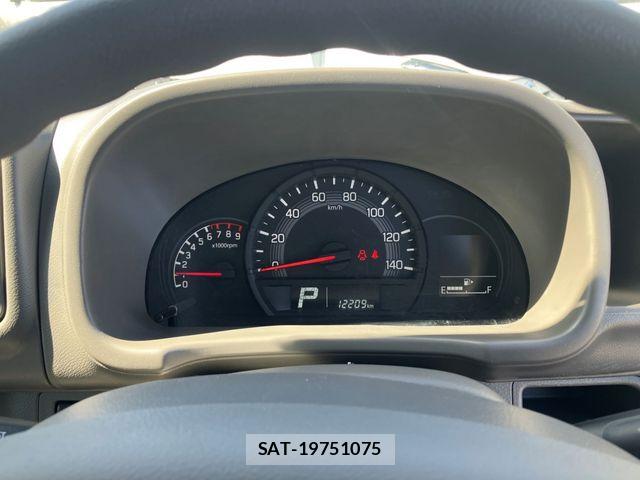 Suzuki EVERY 2023-10 6277405-6