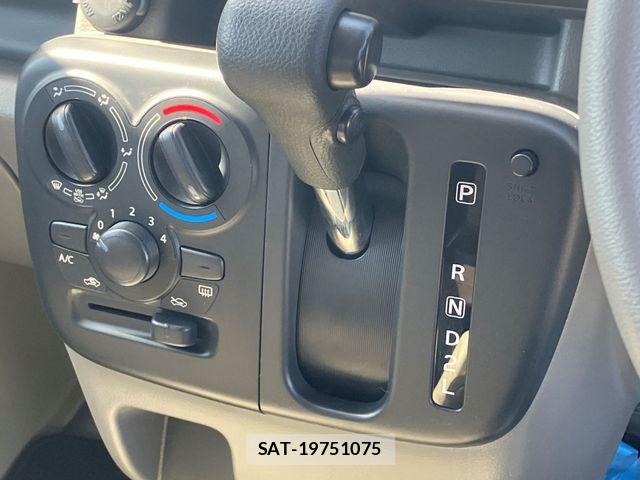 Suzuki EVERY 2023-10 6277405-8
