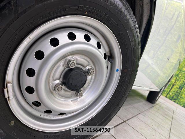 Suzuki EVERY 2022-08 6306771-12
