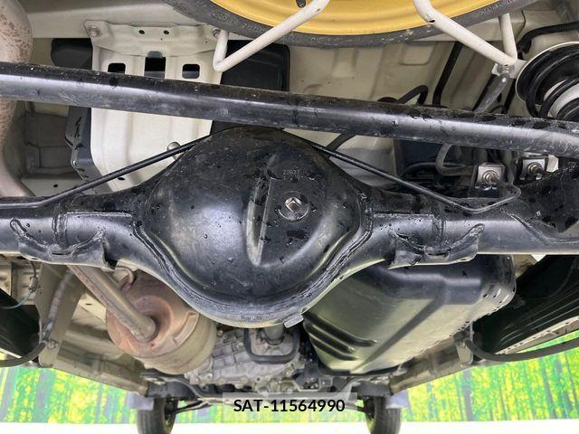 Suzuki EVERY 2022-08 6306771-18