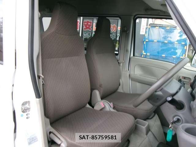 Suzuki EVERY 2017-08 6306773-10
