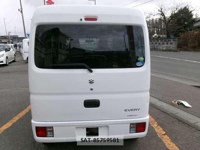 Suzuki EVERY 2017-08 6306773-5