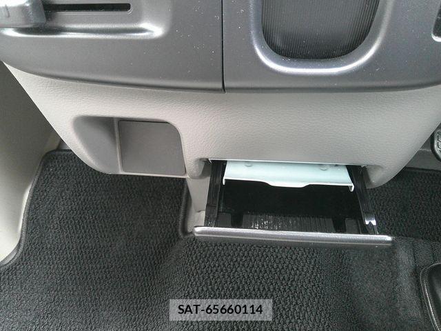 Suzuki EVERY 2021-03 6527734-23
