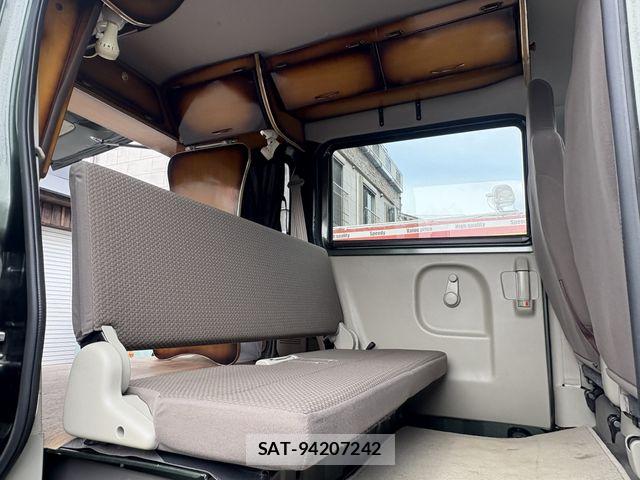 Suzuki EVERY 2019-08 6642665-27