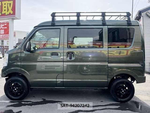 Suzuki EVERY 2019-08 6642665-8