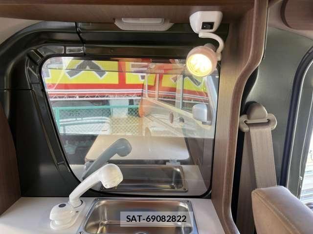 Suzuki EVERY 2021-01 6642664-27