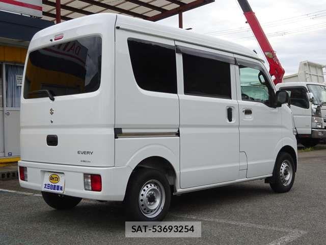 Suzuki EVERY 2023-08 6642666-4