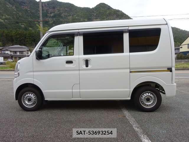 Suzuki EVERY 2023-08 6642666-7