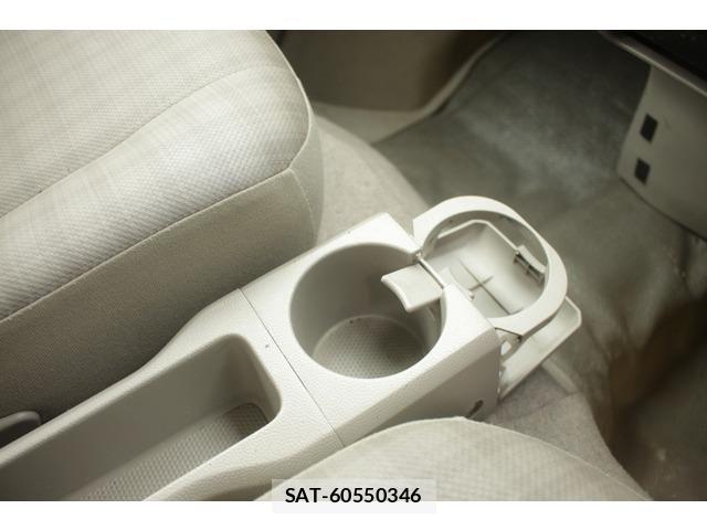 Suzuki EVERY 2014-02 6673819-16
