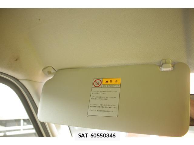 Suzuki EVERY 2014-02 6673819-18
