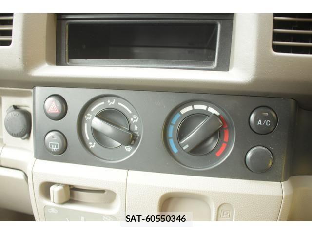Suzuki EVERY 2014-02 6673819-7