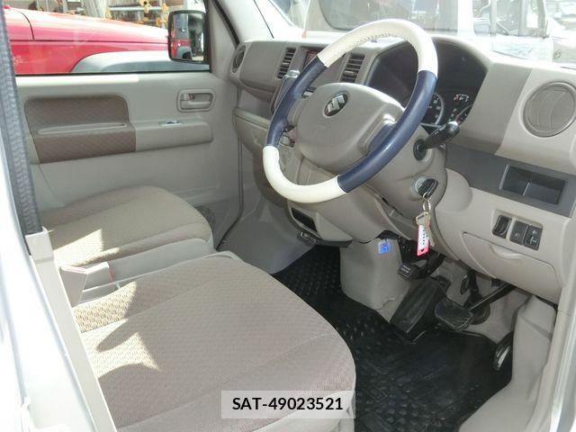 Suzuki EVERY 2014-10 6673820-11