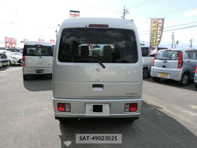 Suzuki EVERY 2014-10 6673820-2