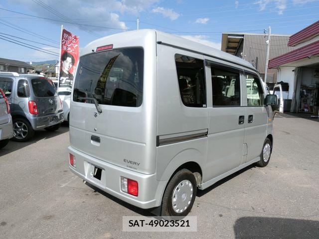 Suzuki EVERY 2014-10 6673820-6
