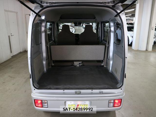 Suzuki EVERY 2024-11 6684030-16