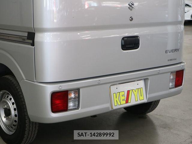 Suzuki EVERY 2024-11 6684030-27