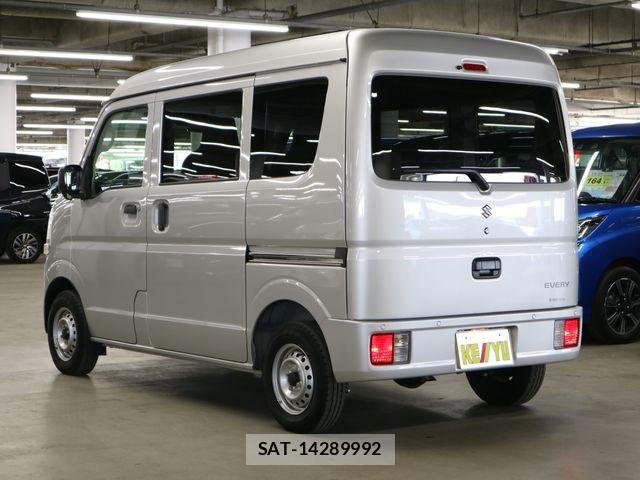 Suzuki EVERY 2024-11 6684030-6