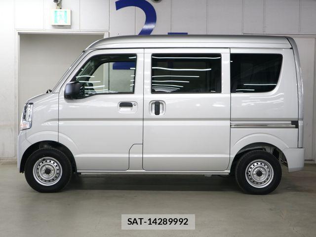 Suzuki EVERY 2024-11 6684030-8