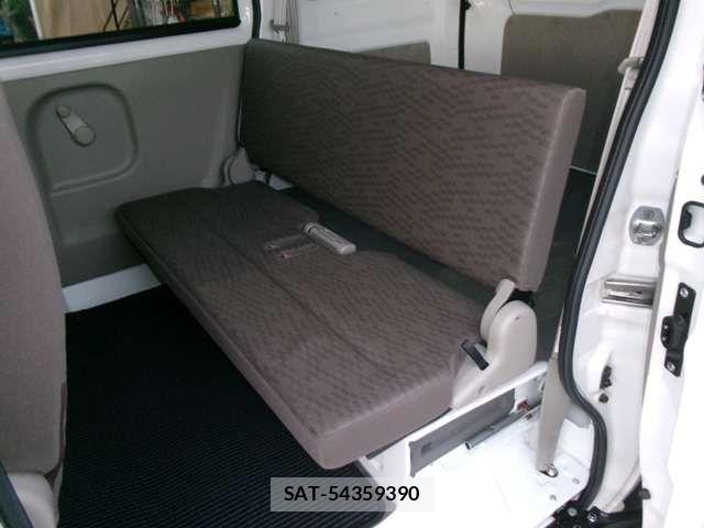 Suzuki EVERY 2021-07 6717460-12