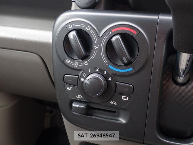 Suzuki EVERY 2024-03 6817468-10