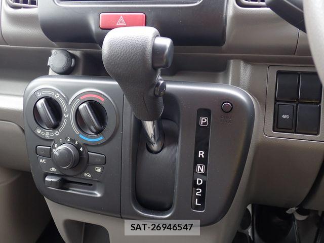 Suzuki EVERY 2024-03 6817468-11