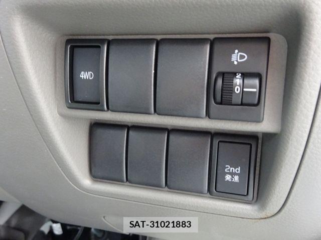 Suzuki EVERY 2018-07 6998558-10
