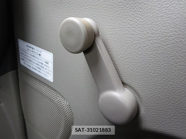 Suzuki EVERY 2018-07 6998558-11