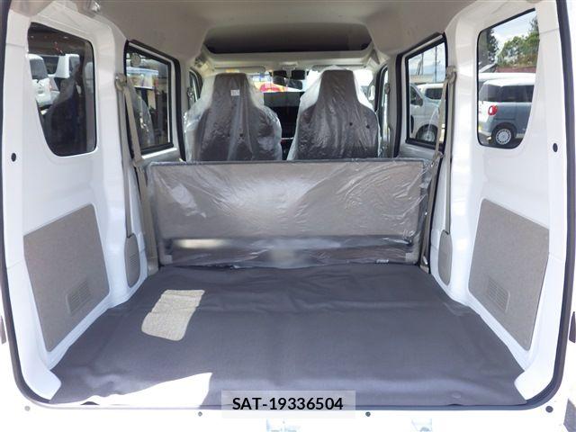 Suzuki EVERY 2026-03 7021695-4
