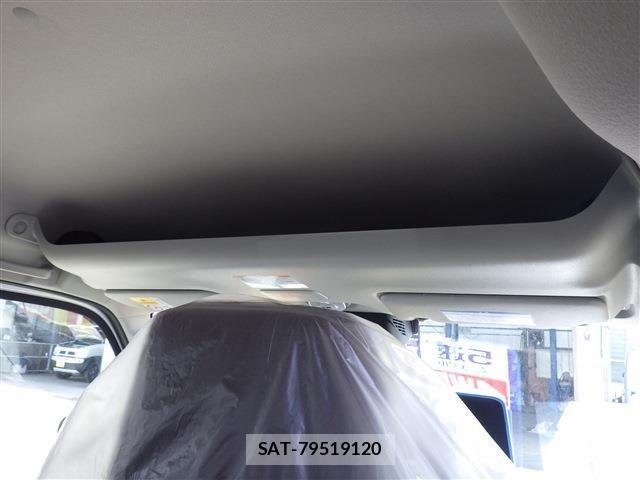 Suzuki EVERY 2026-01 7021694-13