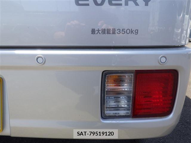 Suzuki EVERY 2026-01 7021694-16