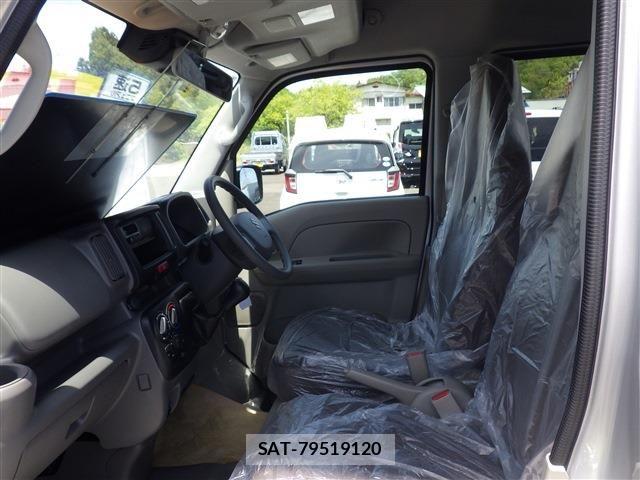 Suzuki EVERY 2026-01 7021694-2