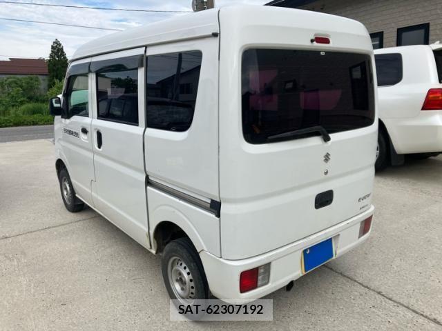Suzuki EVERY 2016-11 7225697-10