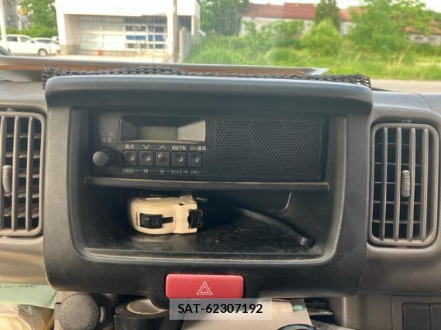 Suzuki EVERY 2016-11 7225697-21