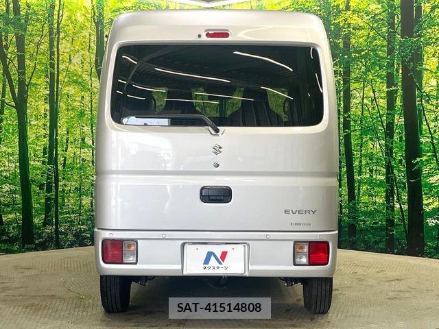 Suzuki EVERY 2023-07 7225702-15