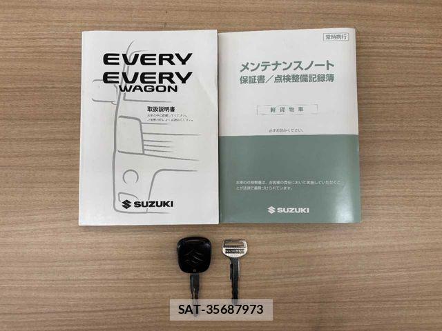 Suzuki EVERY 2010-08 7225699-1