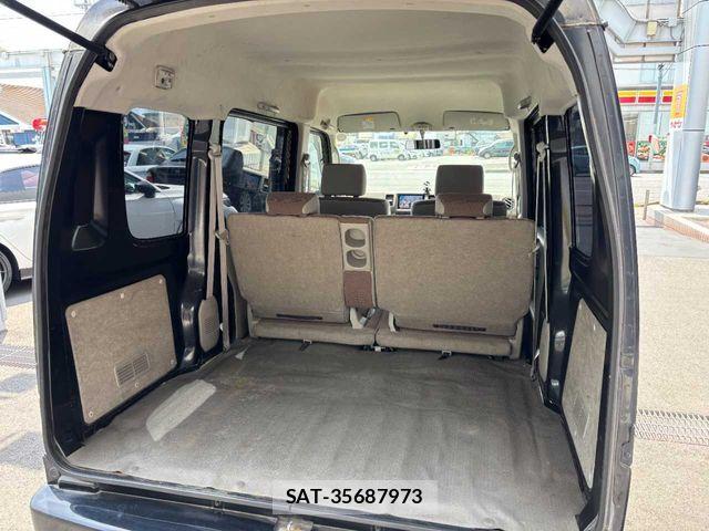 Suzuki EVERY 2010-08 7225699-23