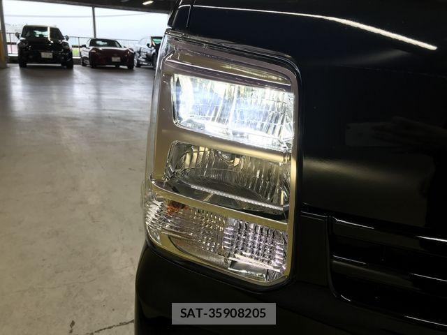 Suzuki EVERY 2024-11 7225704-25