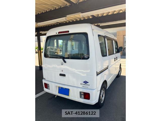 Suzuki EVERY 2012-10 7225696-7