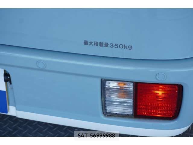 Suzuki EVERY 2023-11 7225701-12