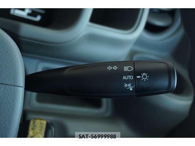Suzuki EVERY 2023-11 7225701-24