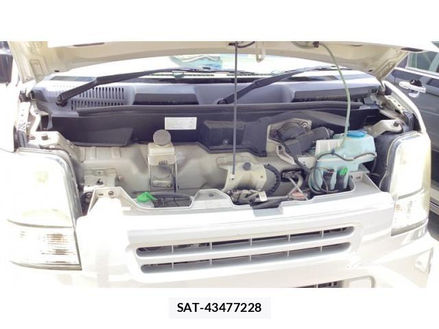 Suzuki EVERY 2012-07 7252488-11