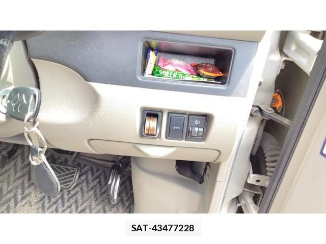 Suzuki EVERY 2012-07 7252488-12